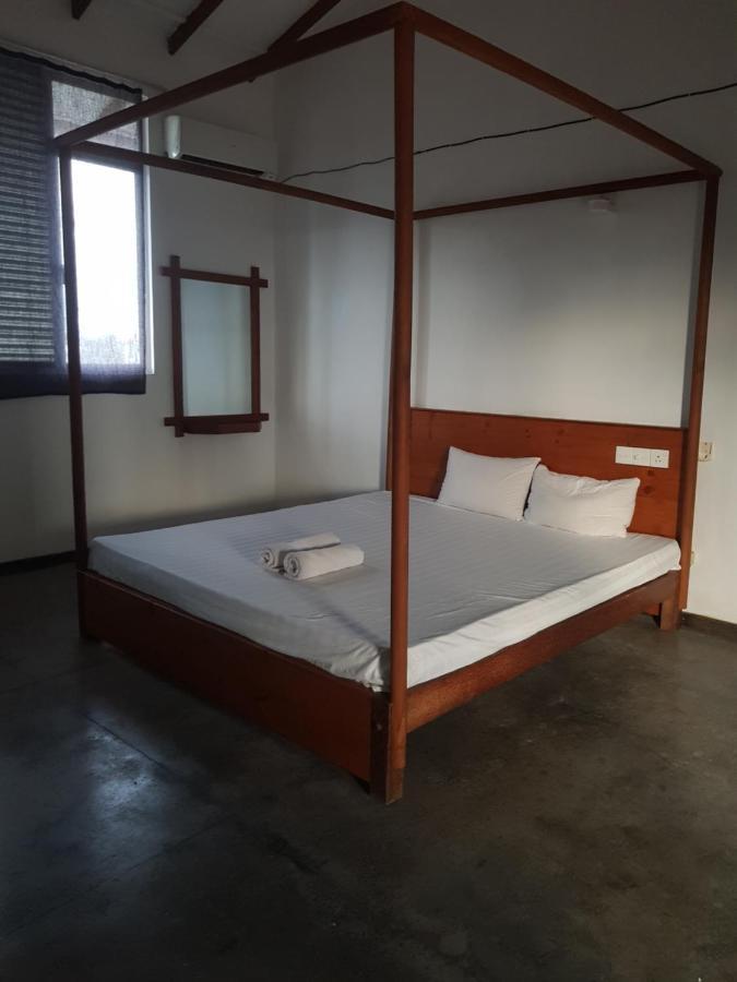Budget House Weligama Buitenkant foto